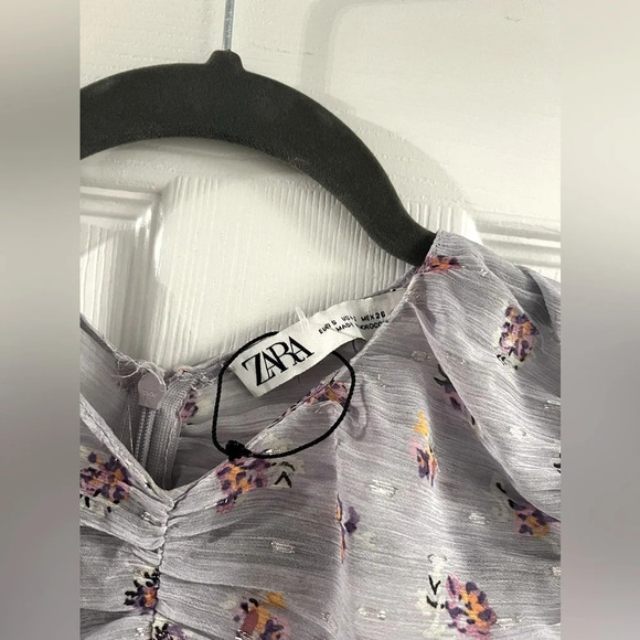 ZARA PRINTED BLOUSE S PURPLE FLORAL GATHERED DETAILS RUCHED LONG SLEEVE - Picture 4 of 6